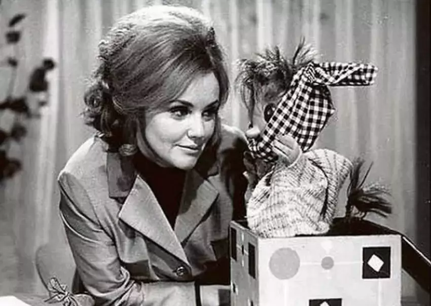 Haničincová s čertíkem Bertíkem.