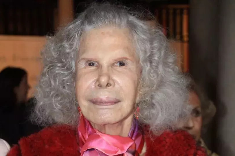 Foto 5 k článku V mládí nádherná kráska vévodkyně z Alby: Měla 22 hrabství a nejvíce titulů na světě. Poslední chvíle strávila s manželem ve věku syna