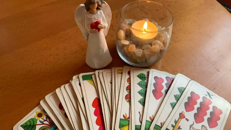 Výklad karet na prosinec 2023