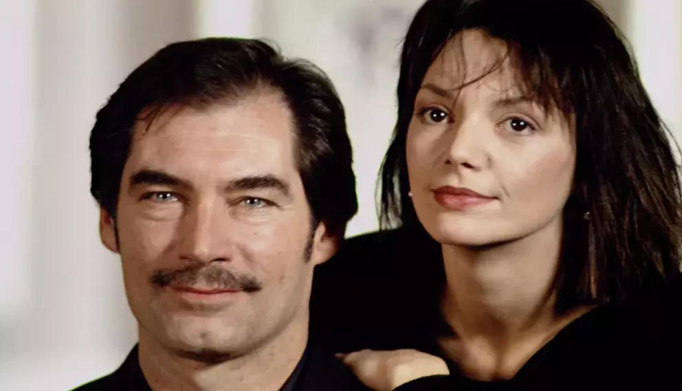 Joanne Whalley a Timothy Dalton