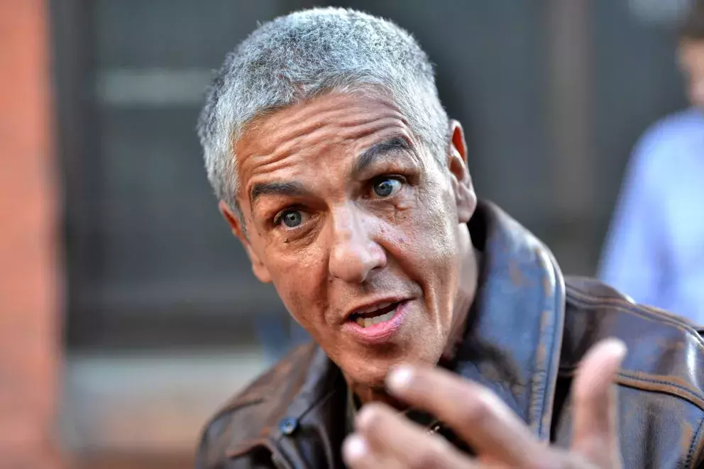 Foto 2 k článku Legendární komedie Taxi slaví 25 let: Jak dnes vypadají herci a co dělají? Jeden z nich skončil ve vězení 