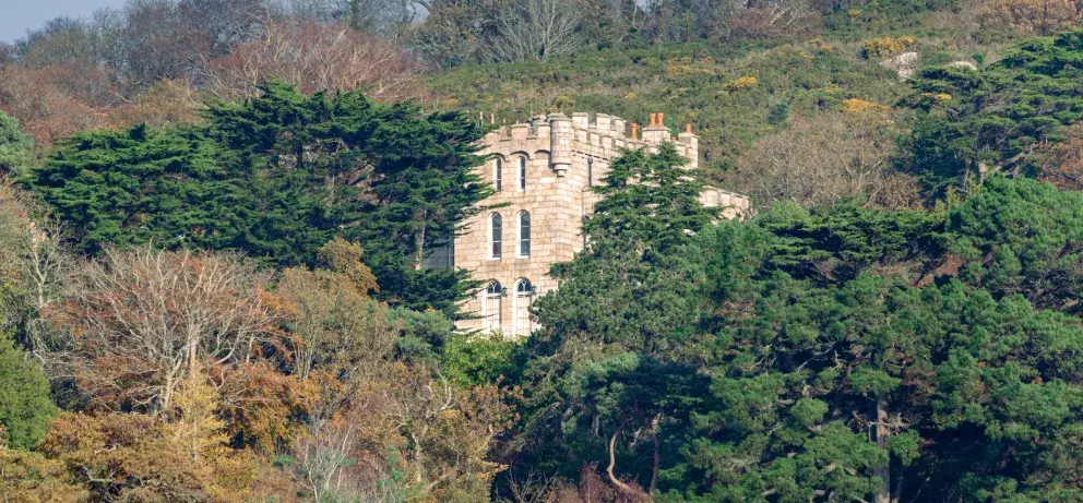 Hrad zpěvačky Enyi