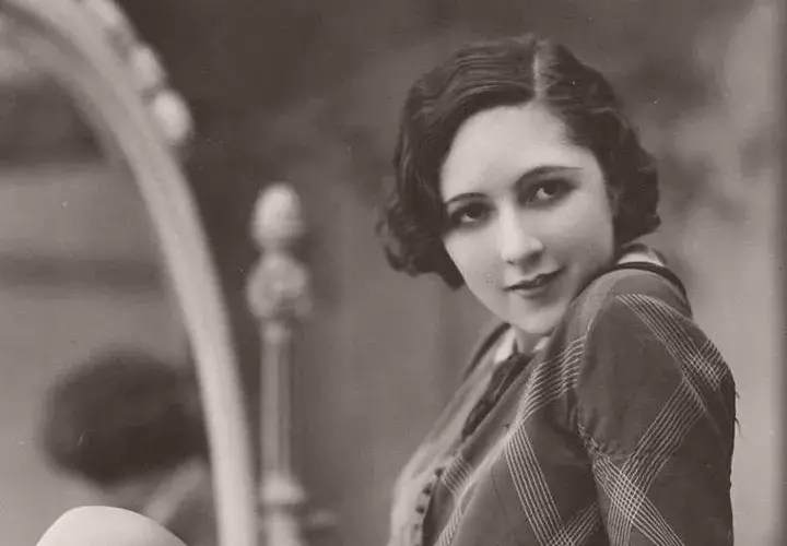 Herečka Lucette Desmoulins 