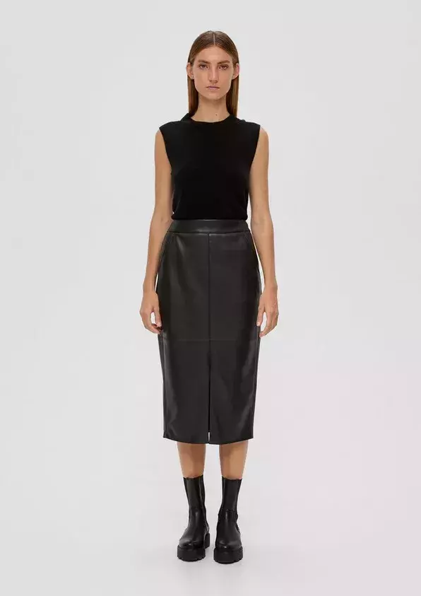 Sukně z imitace kůže 