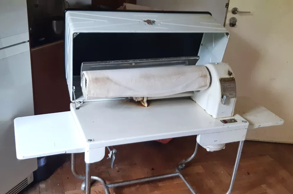 Foto 7 k článku Retro kvíz: Spotřebiče, které jsme vídali u našich babiček. Vysavač Pluto nebo legendární Eta žehlička. Otestujte si svoji paměť 