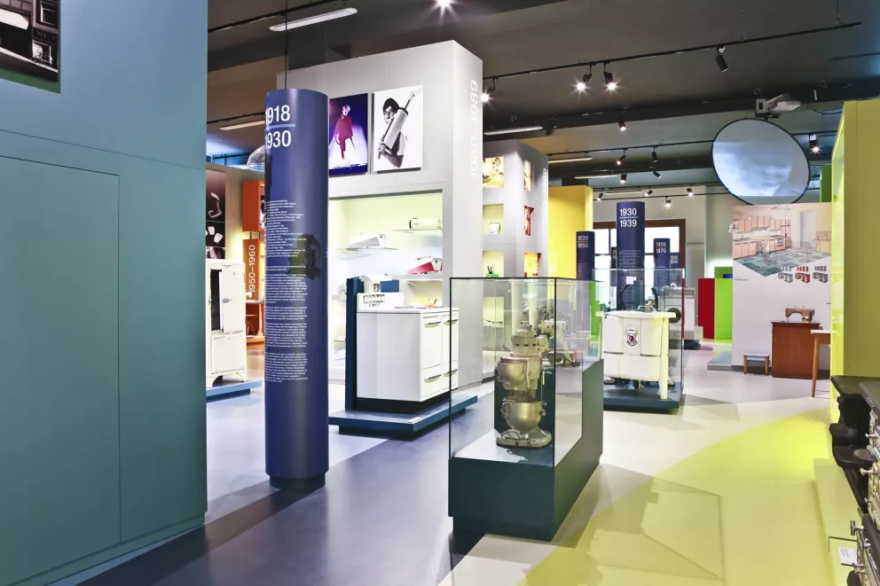 Foto 10 k článku Retro kvíz: Spotřebiče, které jsme vídali u našich babiček. Vysavač Pluto nebo legendární Eta žehlička. Otestujte si svoji paměť 