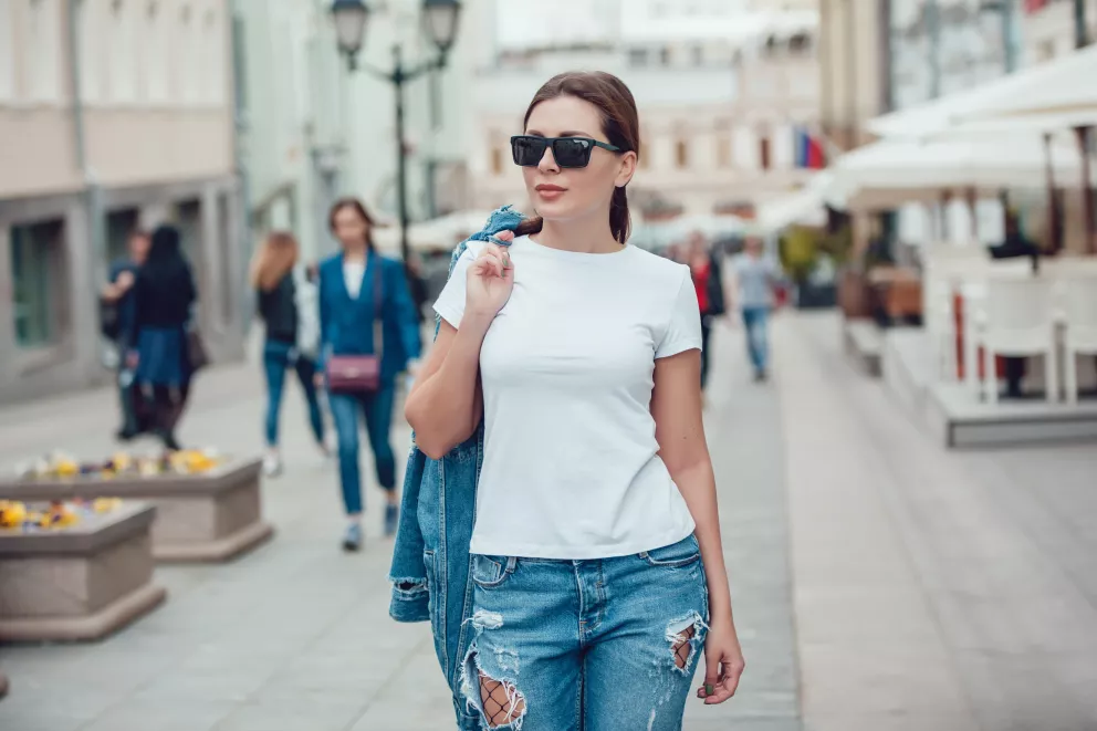 Bílé tričko jako základ šatníku