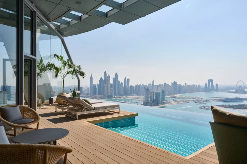 Aura Skypool