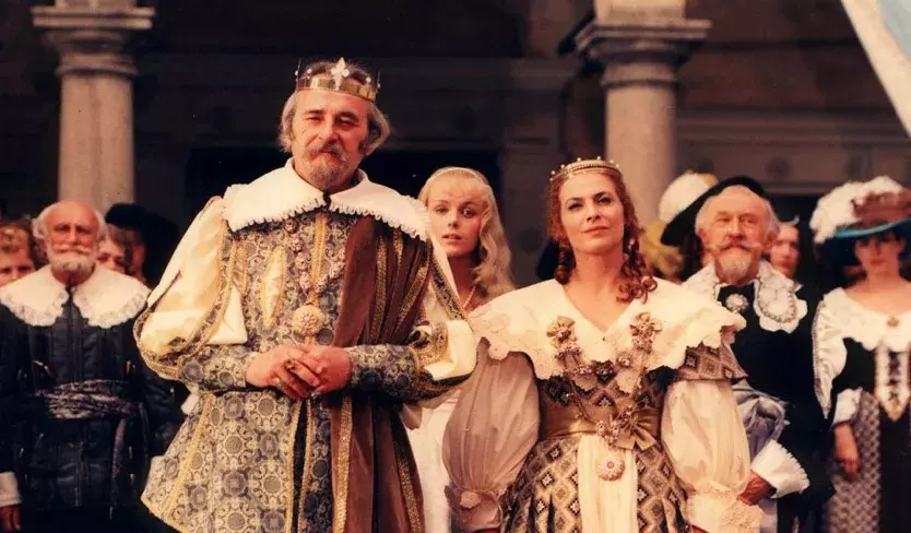 Foto 8 k článku Legendární Jiří Sovák si vychutnával dny v nevěstinci: Manželka vytáhla občas dokonce sekeru