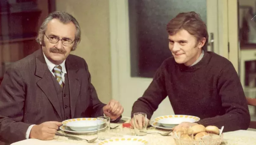 Foto 2 k článku Legendární Jiří Sovák si vychutnával dny v nevěstinci: Manželka vytáhla občas dokonce sekeru