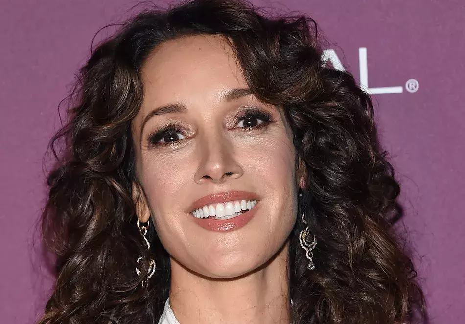 Jennifer Beals