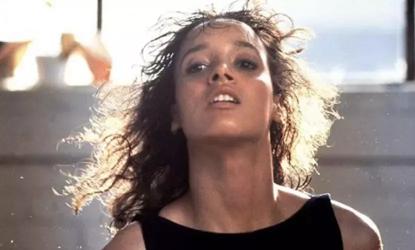 Jennifer Beals
