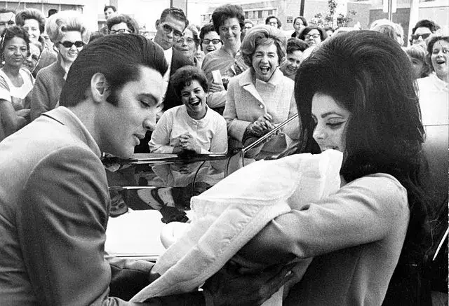 Priscilla Presley