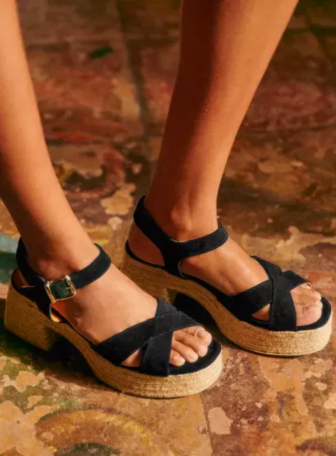 Espadrilkové sandálky, Sézane, 165 eur