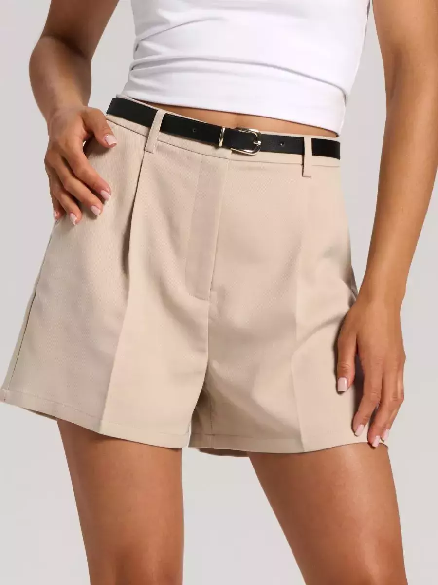 Kraťasy s vysokým pasem, Sinsay, 259 Kč