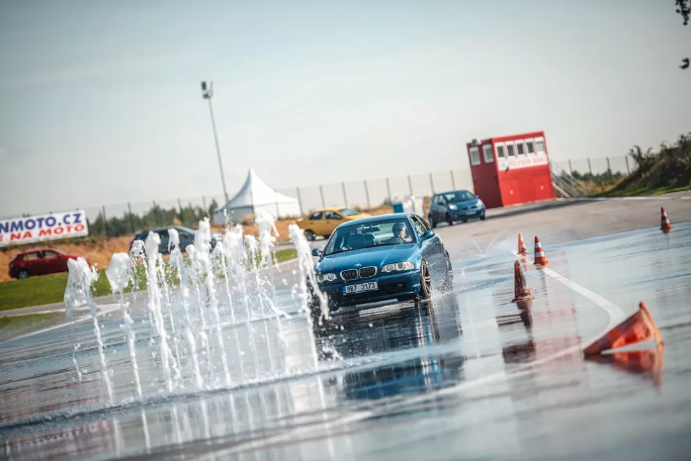 Škola smyku pro ženy