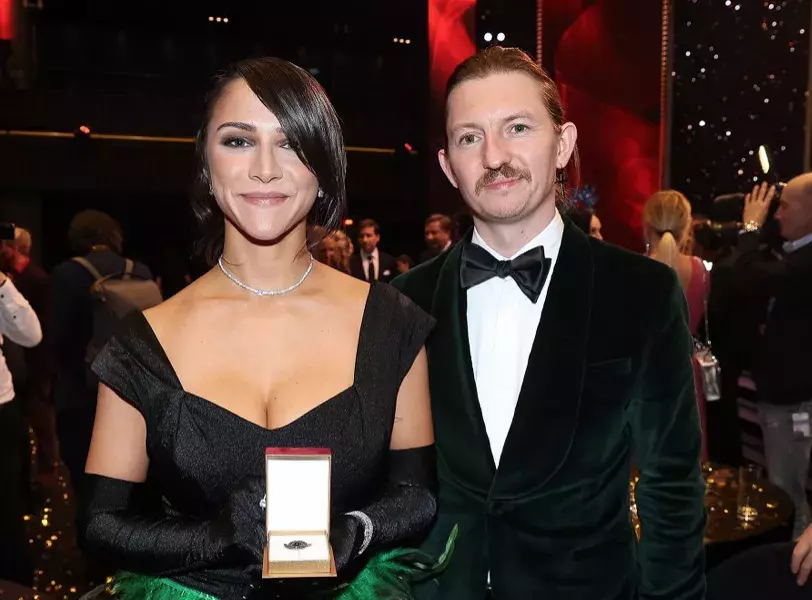 Foto 4 k článku Hvězdičce Burešové došla trpělivost: Na útočníka, jenž ji slovně napadl, podává herečka žalobu. Nadávky si už nenechá líbit ani Arichteva