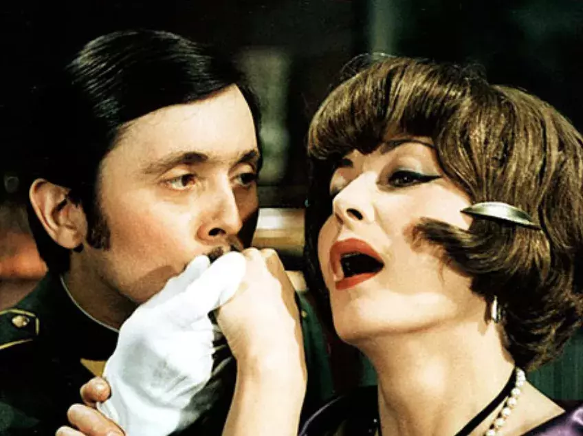 Květa Fialová v Partii krásného dragouna