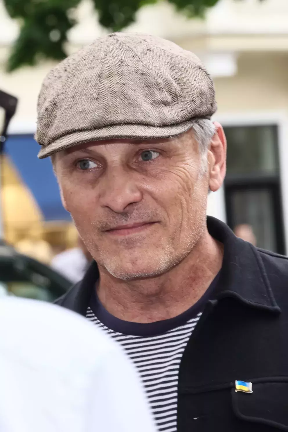 Foto 4 k článku KVIFF 2024: První světová hvězda dorazila do Varů. Herec z Pána prstenů ukázal i přítelkyni