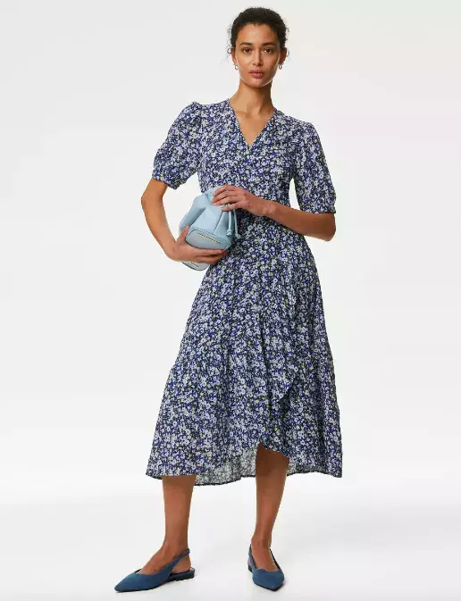 Zavinovací šaty, Marks & Spencer, 1499 Kč