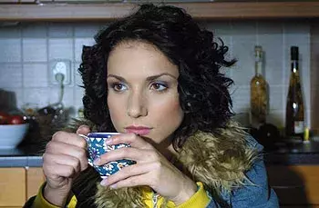 Foto 7 k článku 20 let od natočení Románu pro ženy: Poznali byste dnes svůdnou Lauru? Má blond mikádo a vypadá úchvatně