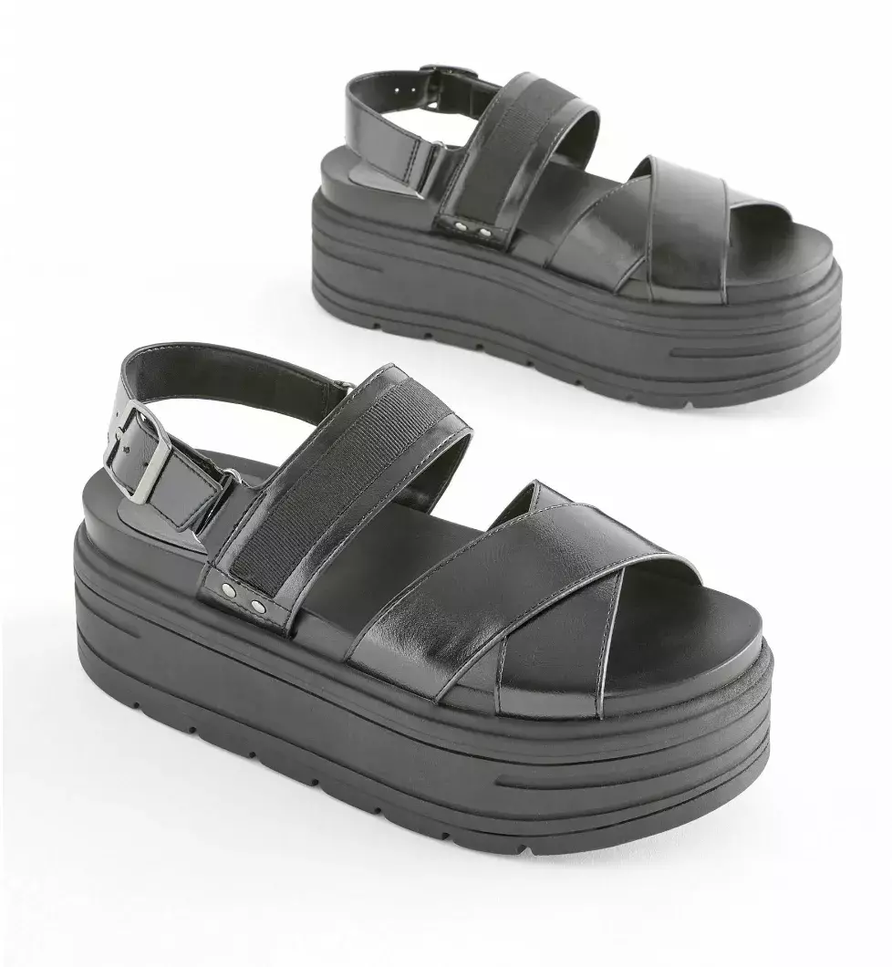 Next CHUNKY REGULAR WIDE FIT - Sandály na klínu 1.380 Kč