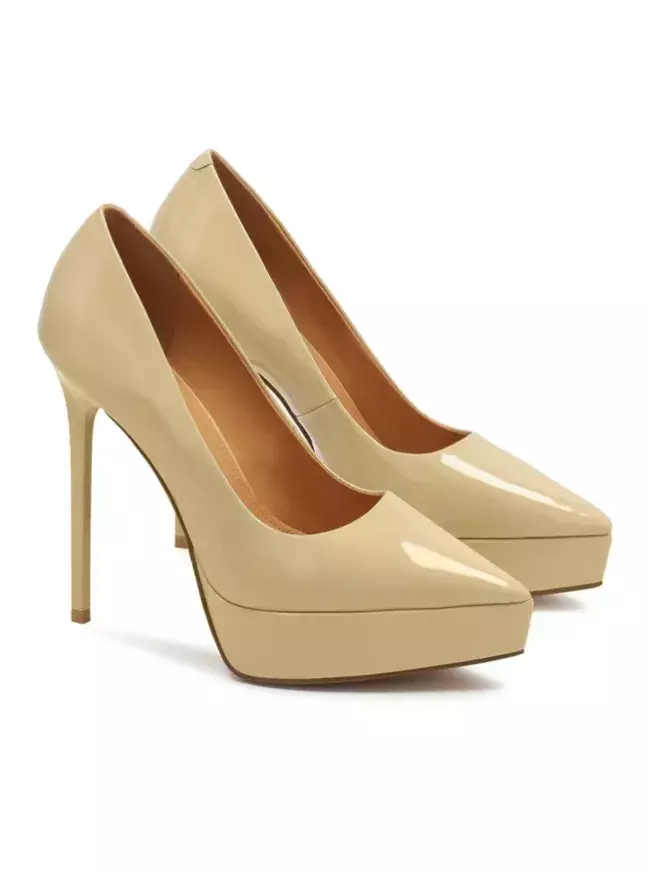 Nude boty jsou vkusné, lichotí postavě a hodí se ke všemu