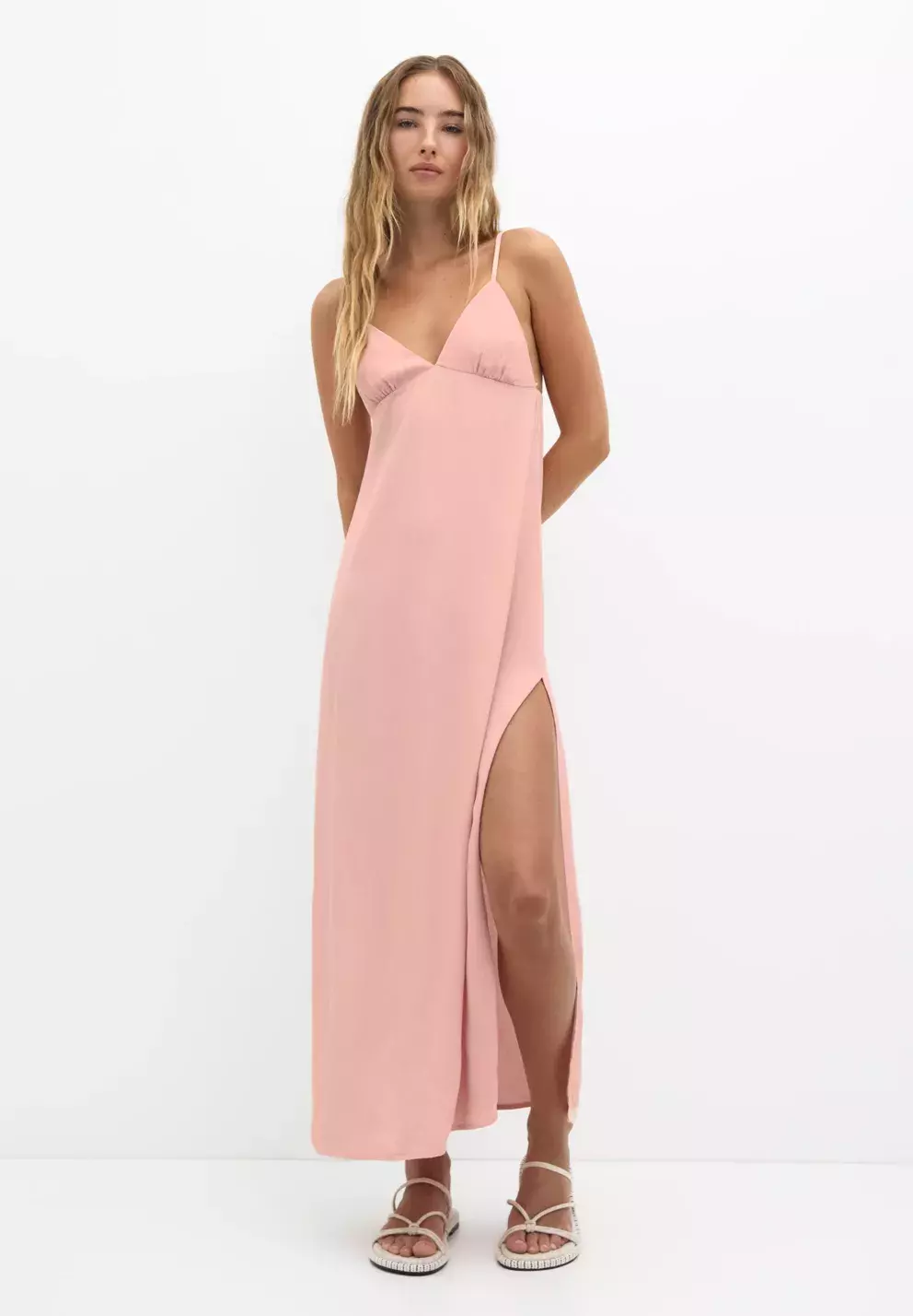<p><em>PULL&BEAR, DYE - MIDI - Maxi šaty - pink, 849 Kč.</em></p>

<p> </p>

