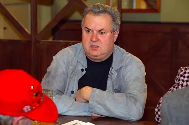 <p>Záběry z oblíbeného seriálu Hospoda, který se natáčel v 90. letech</p>
