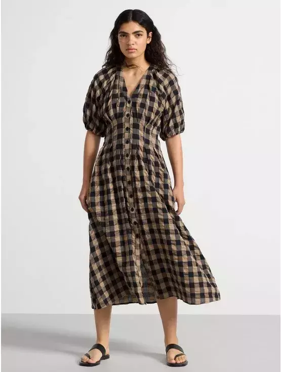 Nejkrásnější podzimní šaty pro ženy 30+