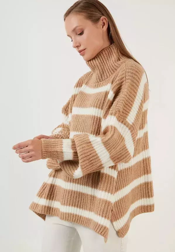 Svetr s rolákem, LELA, 1 061 Kč