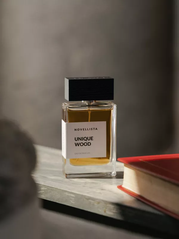Parfémovaná voda Unique Wood 