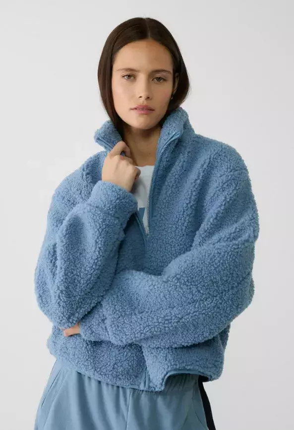 Plyšová fleecová bunda, Stradivarius, 999 Kč