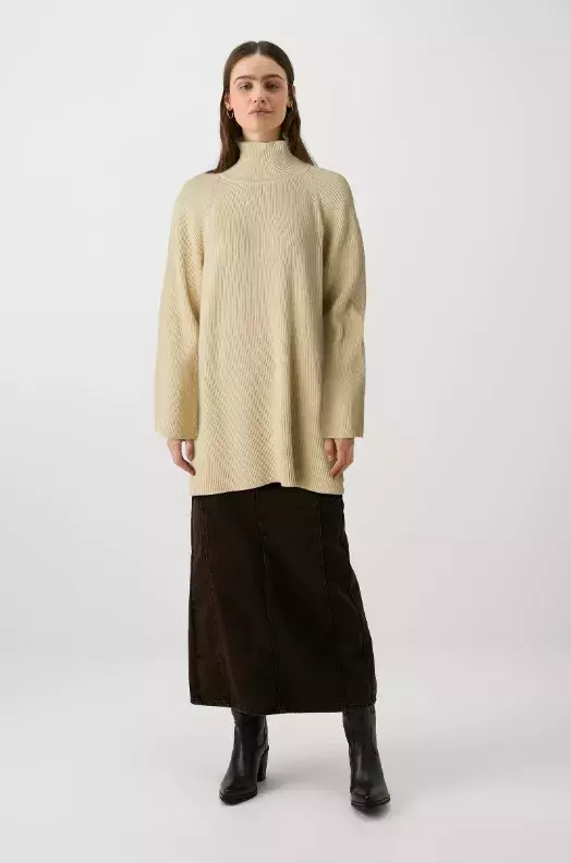 Oversized svetr, Blanche, 4 050 Kč