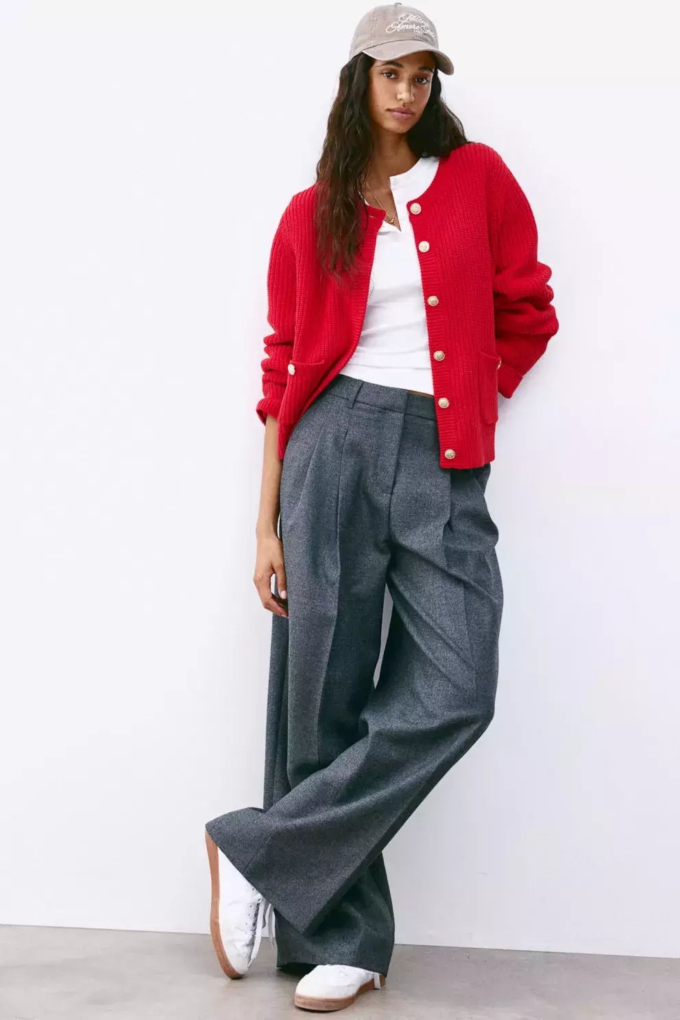 Žebrovaný propínací svetr, H&M, 719 Kč