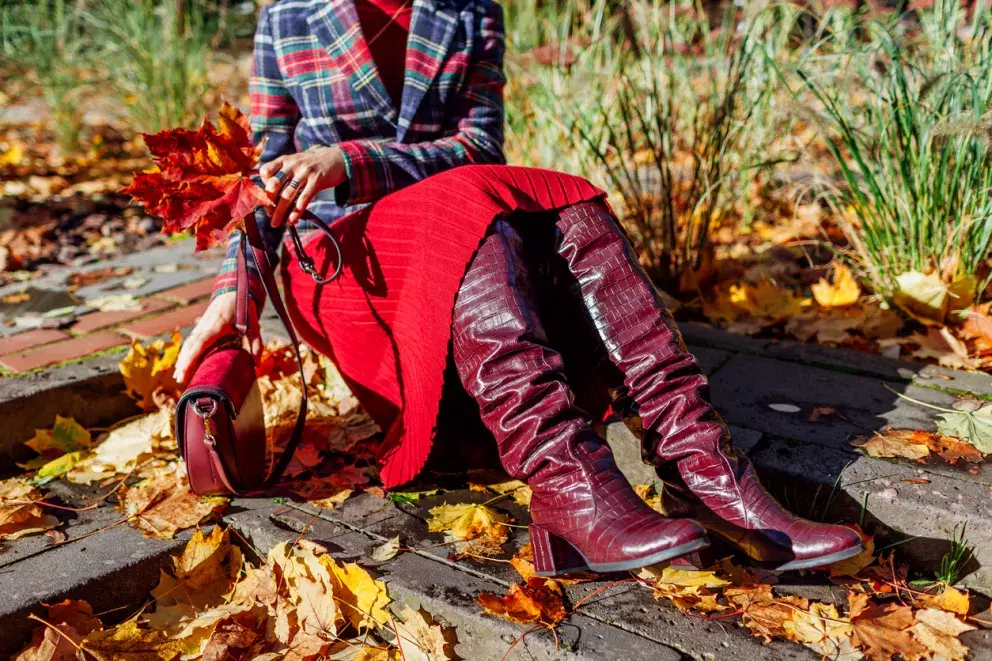 Podzimní outfit laděný do nejmódnějších barev sezóny