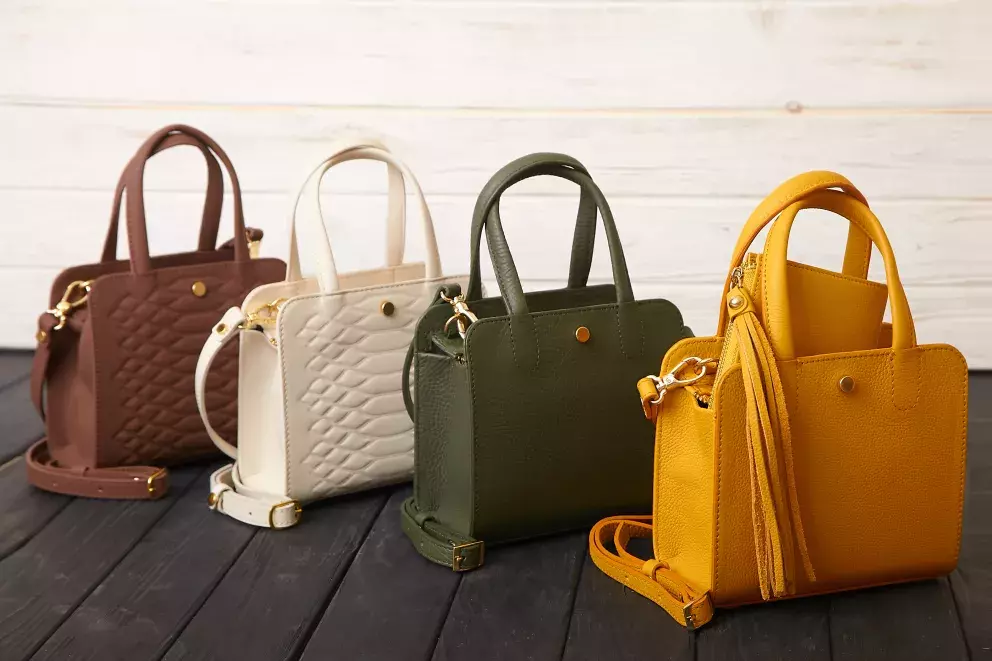 Kabelky v barvách podzimu 2024