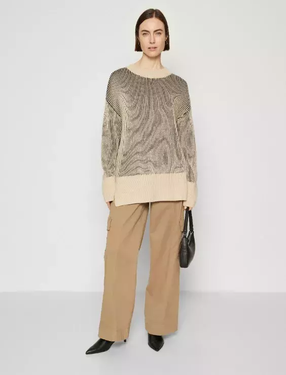 Oversized svetr, Malina, 5 729 Kč