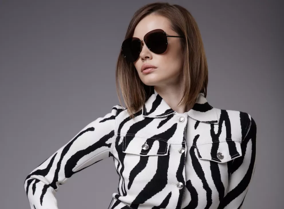 Zvířecí vzory jsou trendy. Zebří bundu či leopardí svetr si pro podzim 2024 pořiďte 