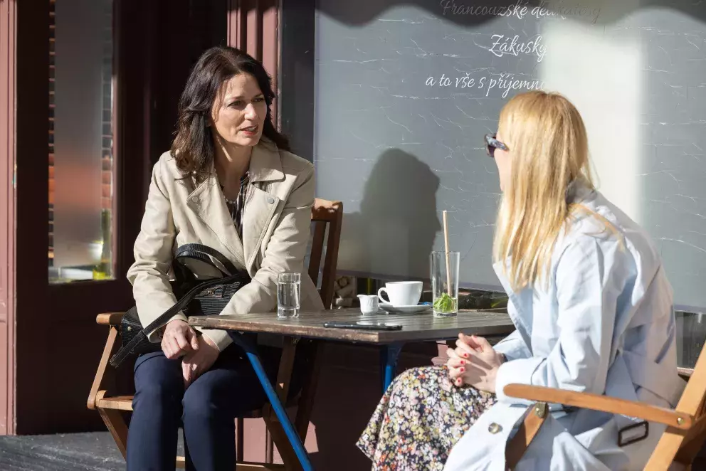 Foto 22 k článku Seriál Ulice: Hedvika se vrací, Bára čelí palbě výhrůžek a Soňa rozpoutá peklo na gymnáziu