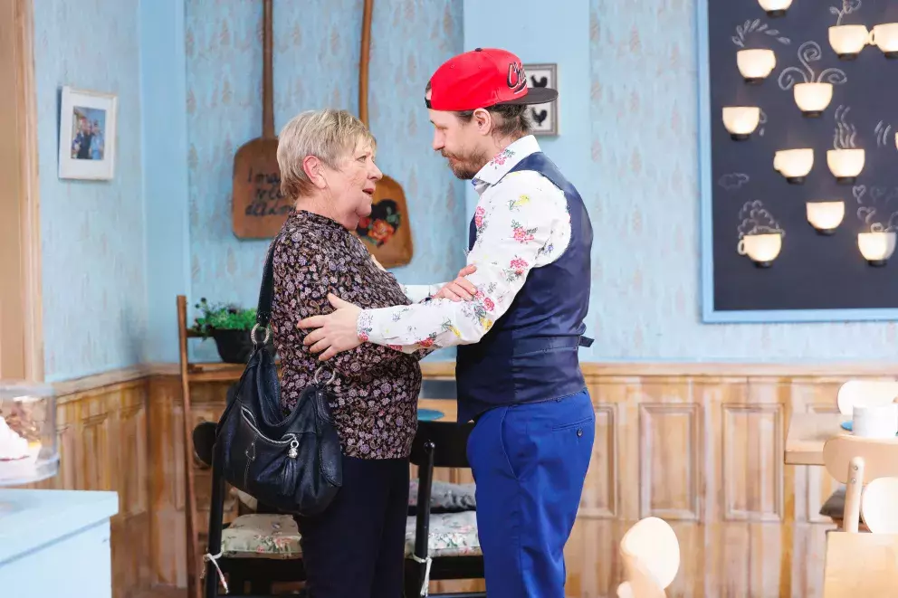 <p>Nekonečný seriál Ulice mapuje dramatické osudy několika sousedských rodin</p>
