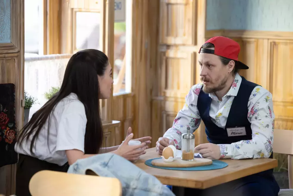 <p>Nekonečný seriál Ulice mapuje dramatické osudy několika sousedských rodin</p>
