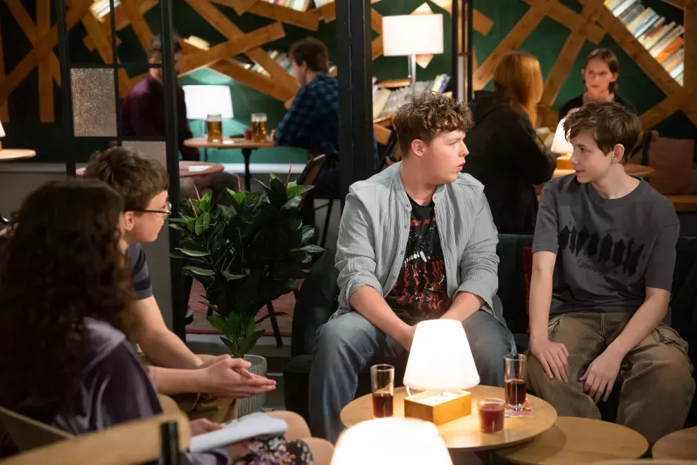 <p>Nekonečný seriál Ulice mapuje dramatické osudy několika sousedských rodin</p>
