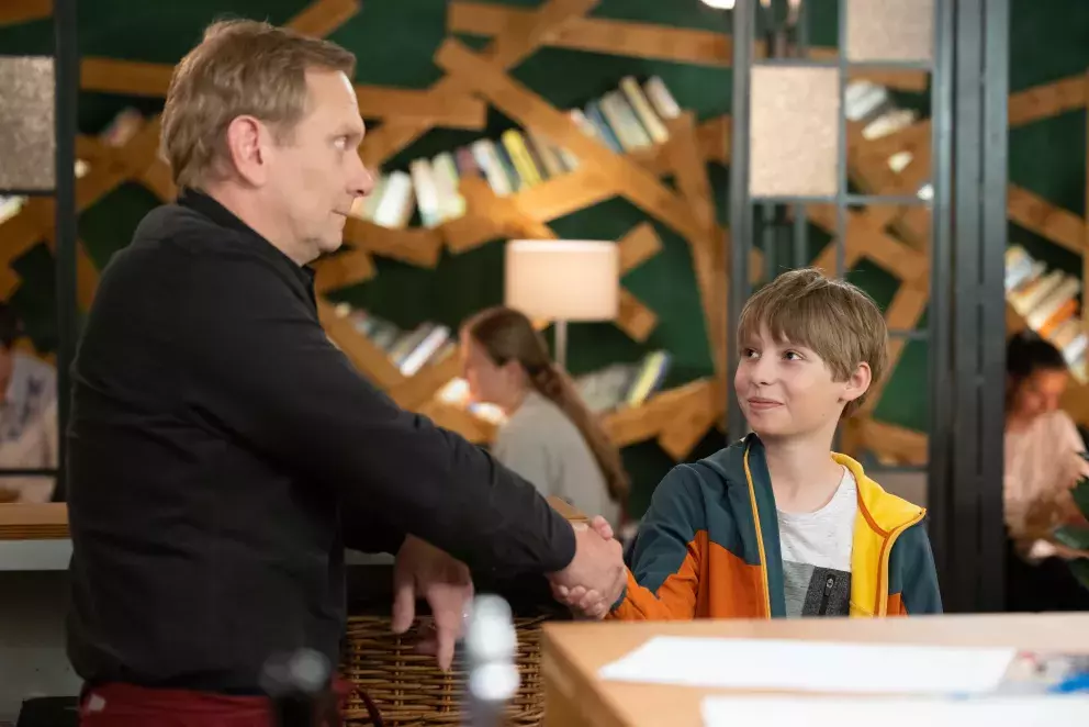 Foto 32 k článku Seriál Ulice: Hedvika se vrací, Bára čelí palbě výhrůžek a Soňa rozpoutá peklo na gymnáziu