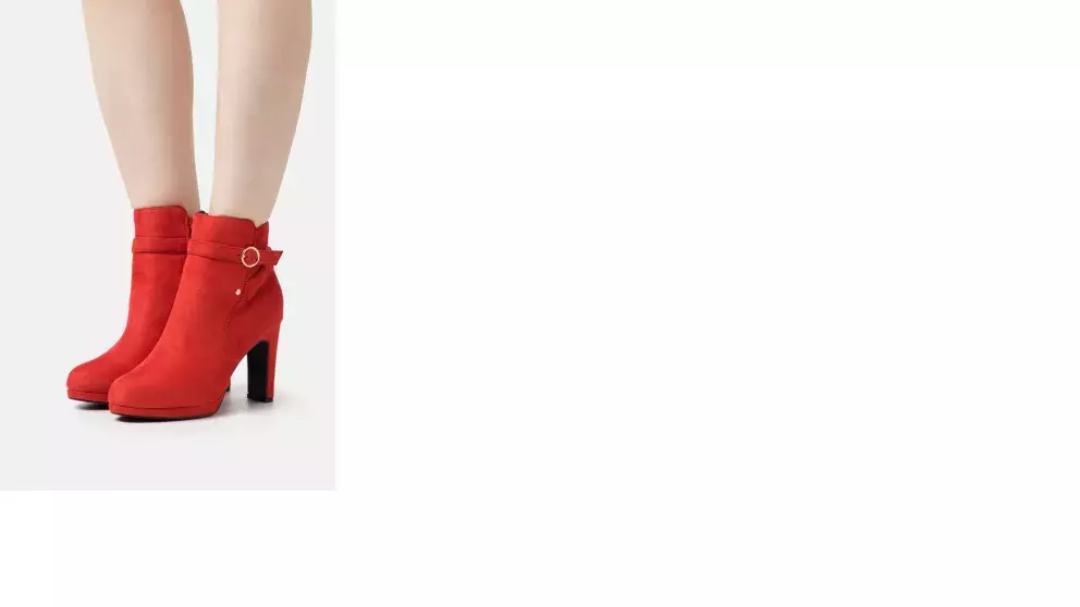 Červená je na podzim trendy