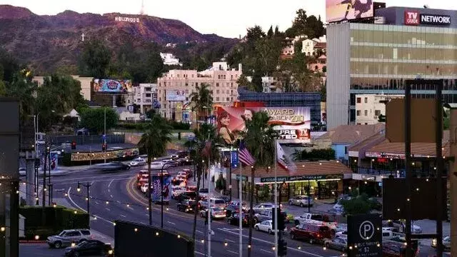 <p>Hollywood</p>
