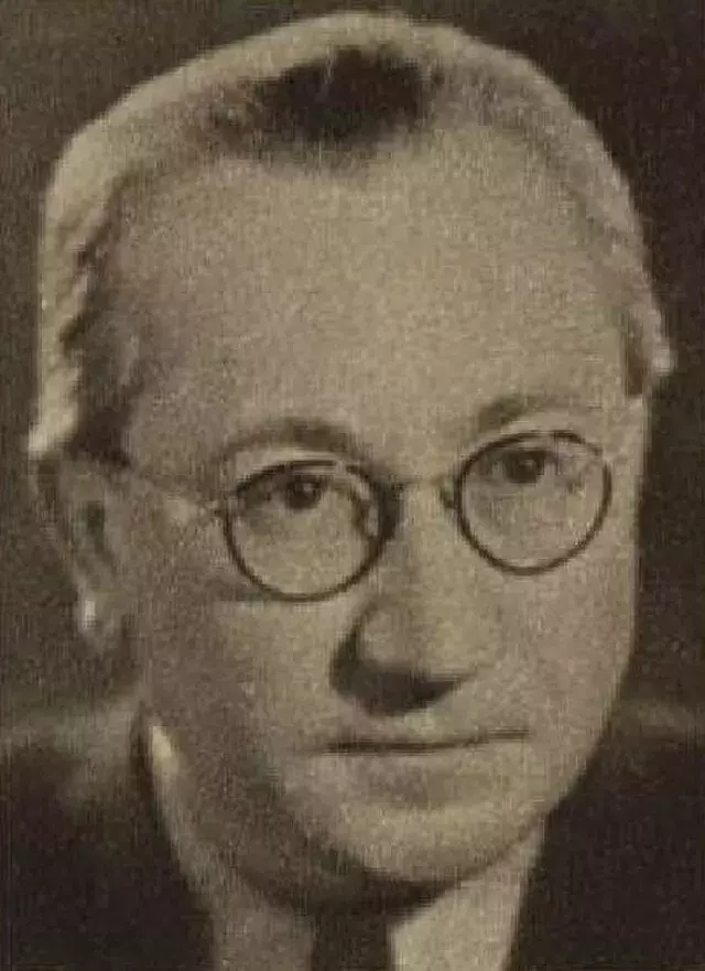 <p>Jaroslav Marvan </p>
