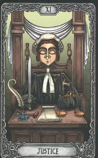 <p>Tarotové karty od Alice Cross</p>
