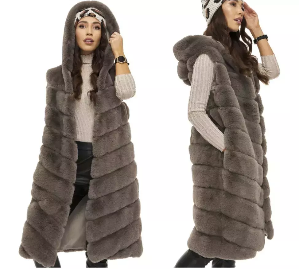 Chlupatá dlouhá kožešinová vesta s kapuci, Fashionweek-moda.cz, 1899 Kč