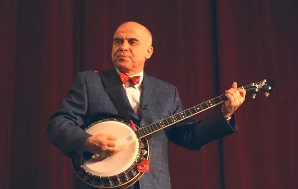 <p>Čundrcountryshow</p>
